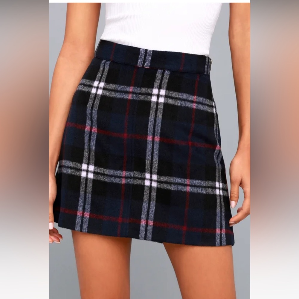 Lulus plaid skirt